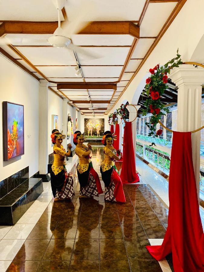 Raintree Boutique Villa & Gallery Yogyakarta Exterior foto