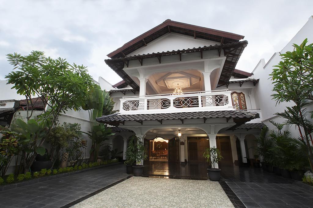 Raintree Boutique Villa & Gallery Yogyakarta Exterior foto